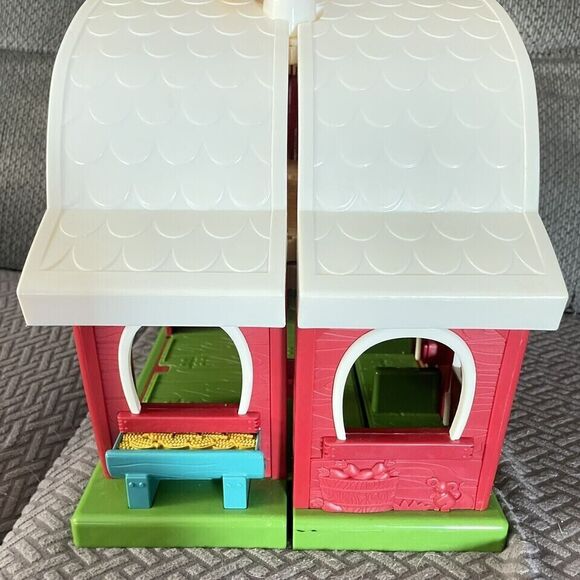 Battat Big Red Barn Animal Farm Playset for Toddlers 18M+ Barn Only - Picture 2 of 8